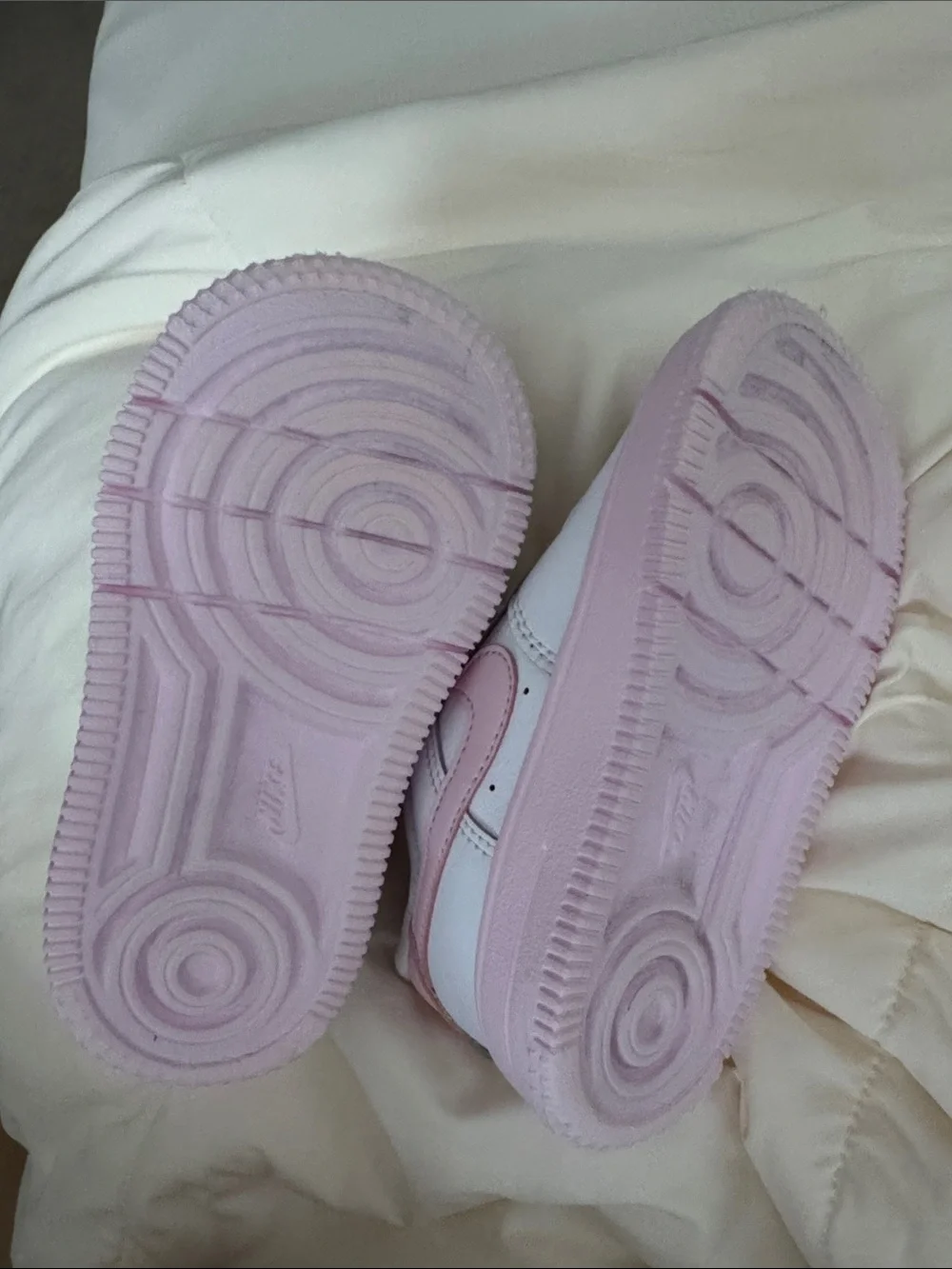Nike Kids White and Pink Low-Top Sneakers. Good condition. Washed.